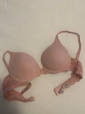 SO Blush Pink Smooth Lace-Back Bra women’s size 34A great condition